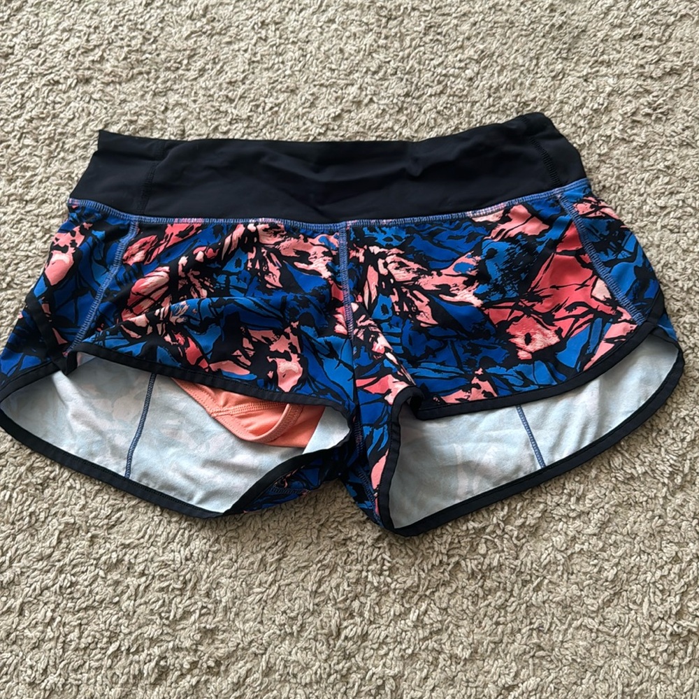 Lululemon Run Times Short - Size 4